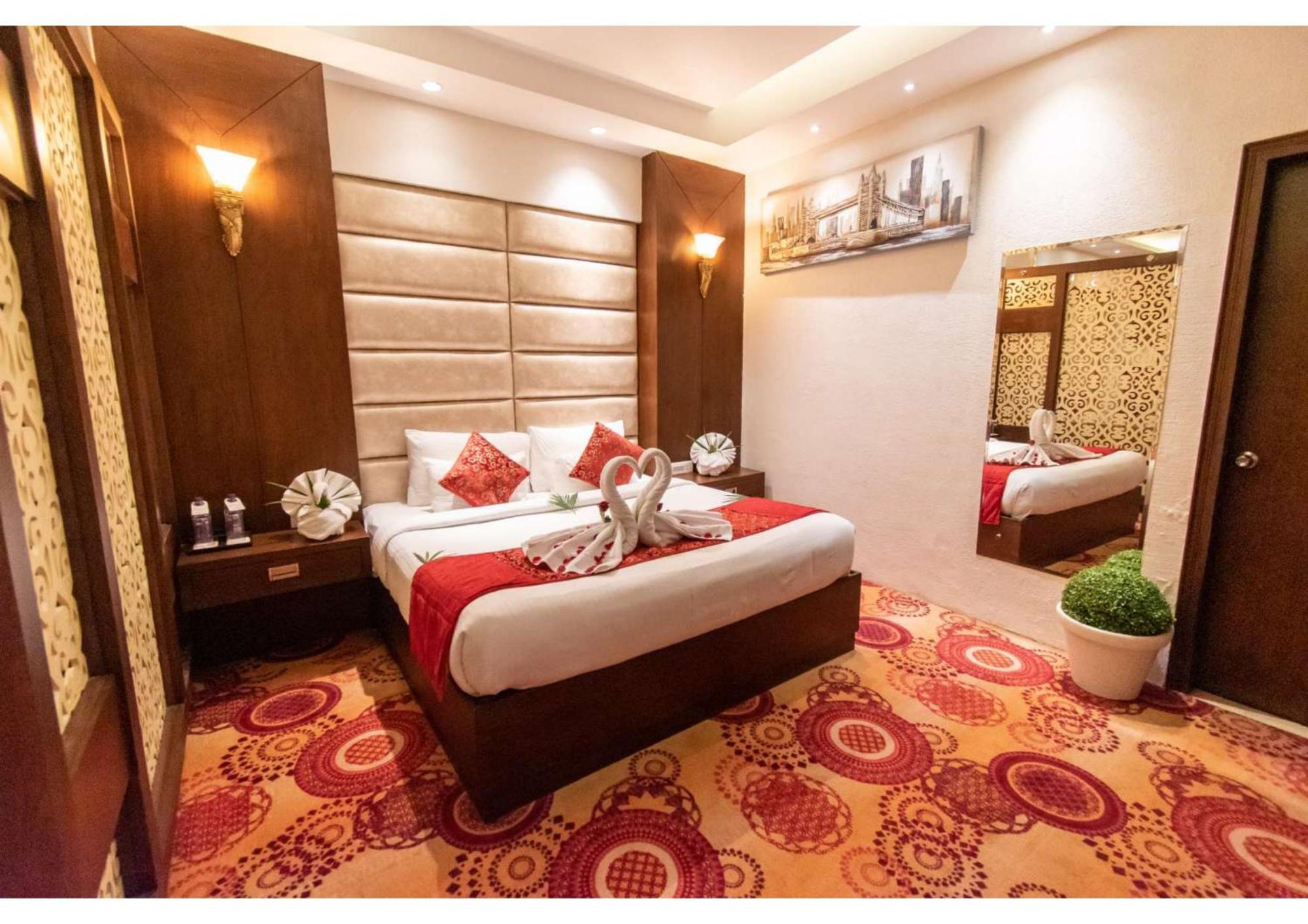 Hotel The Grand Ambassador Phagwāra Exteriér fotografie